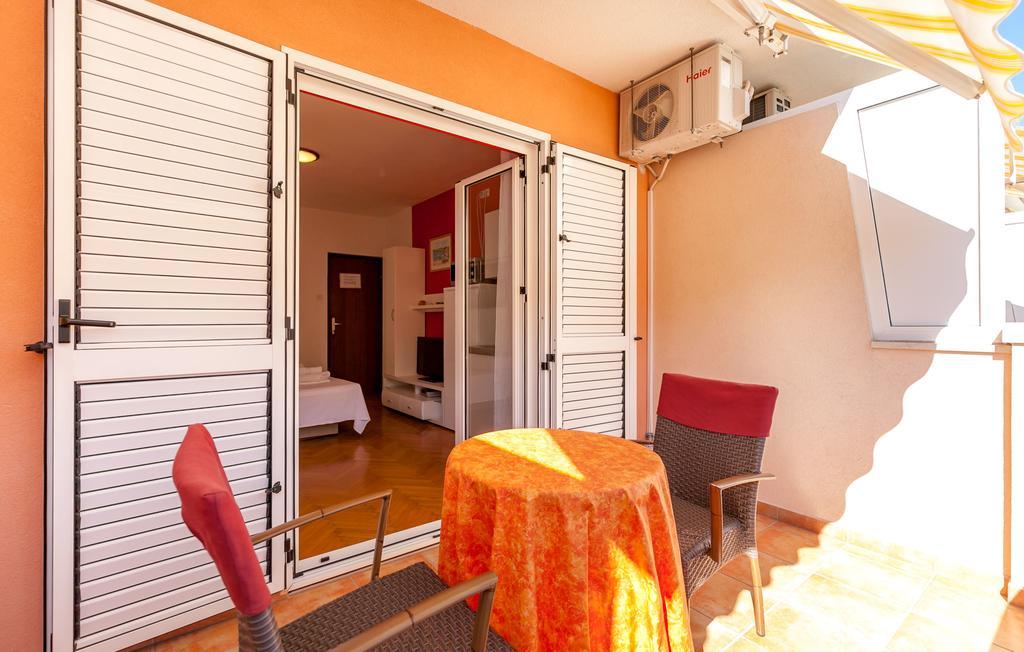 Apartments And Rooms Dobrila Jelsa  Ngoại thất bức ảnh