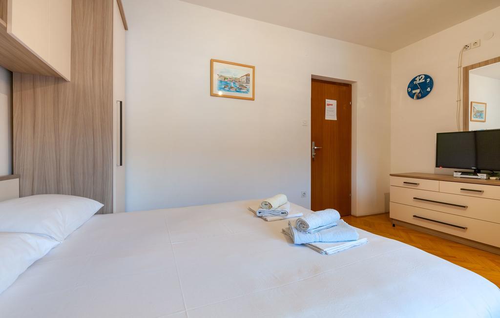 Apartments And Rooms Dobrila Jelsa  Ngoại thất bức ảnh